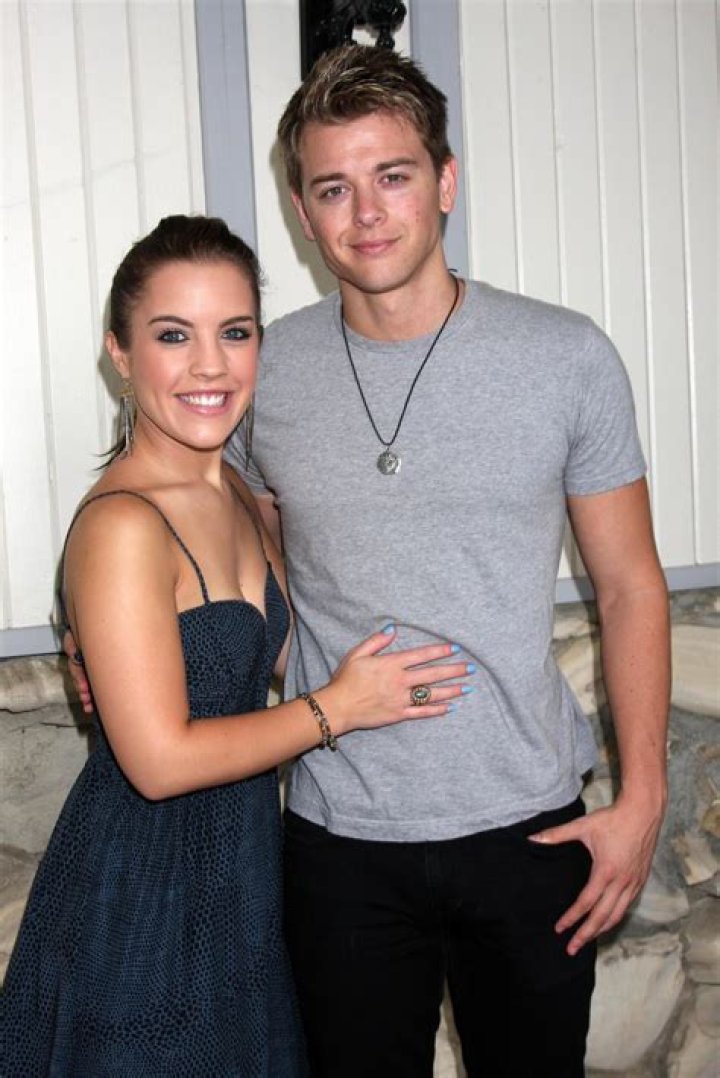 
Who Is Chad Duell Dating? Know Everything About Chad Duell Girlfriend, His Age, Instagram, And Twitter Handles! 