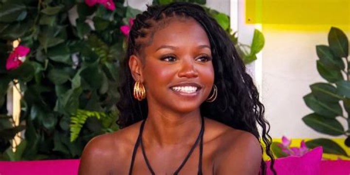 
Who is Lana Jenkins from Love Island? Makeup artist has a romantic history with ITV’s I’m A Celebrity star 