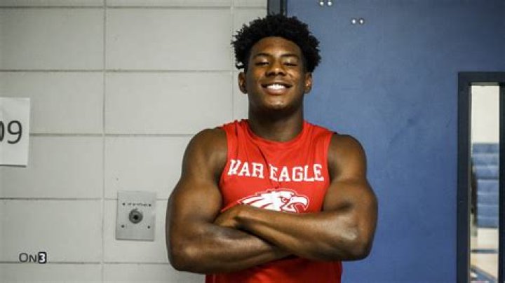 
Who is Perry Thompson? 5-star WR flips from Alabama to Auburn 