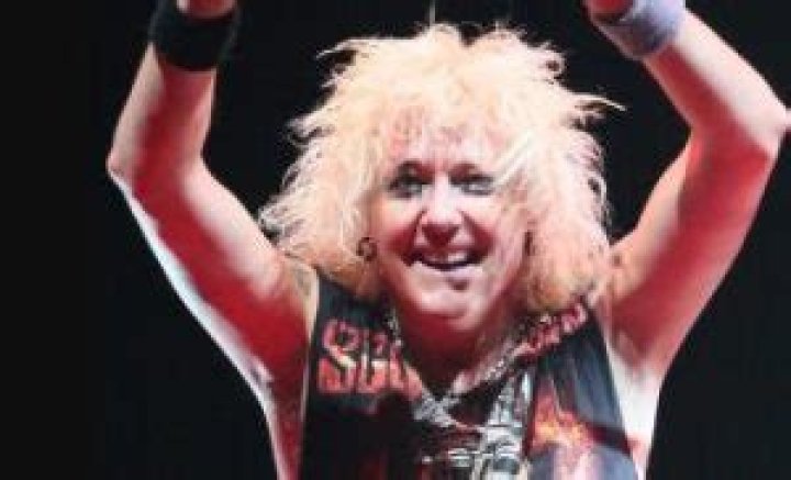 
Who was James Kottak Married To? Who is James Kottak’s Wife? 
