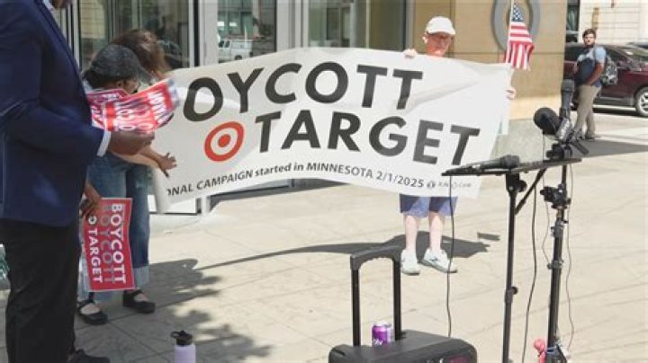Why Are People Mad At Carhart? Boycotting – What Did It Do Wrong?