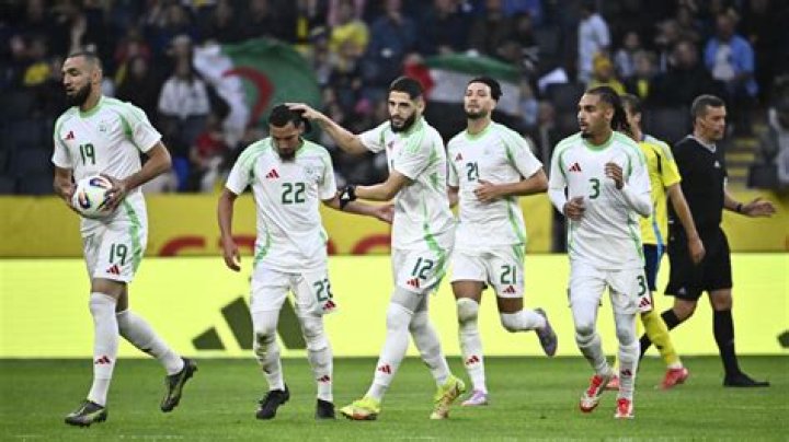 
Why Does Riyad Mahrez Have A Lump On His Head? Fans Start Reddit Discussions Over The Athlete Appearance During Matches 