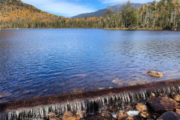 
Wife Watches Husband Fall to Death From N.H. Mountain Summit While Taking Photos on a Hike 