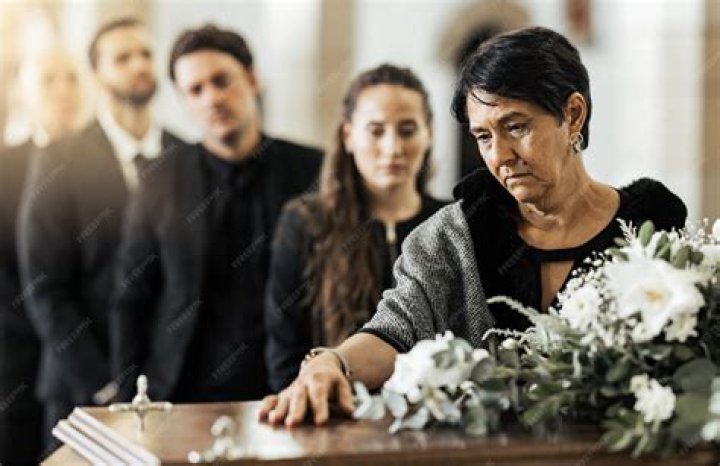
Writer Alan Grant Death Cause: Wife And Family Mourning The Loss 