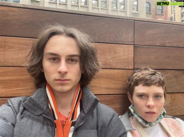 Wyatt Oleff Height, Age, Boyfriend, Biography, Wiki, Net Worth